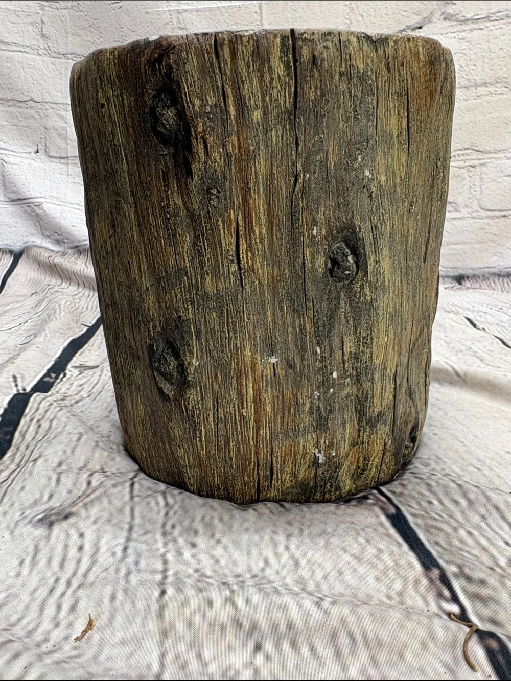 Rustic Wood-Look Planter Pot - Brown